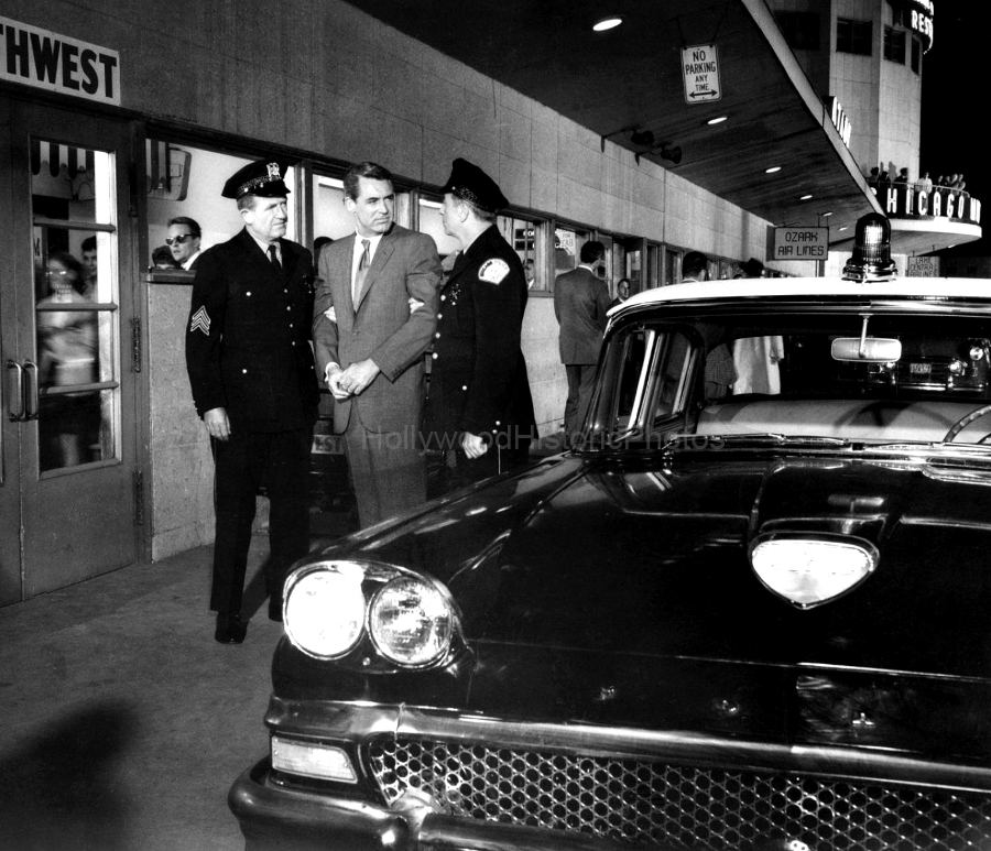 Cary Grant 1959 2 North by Northwest WM.jpg